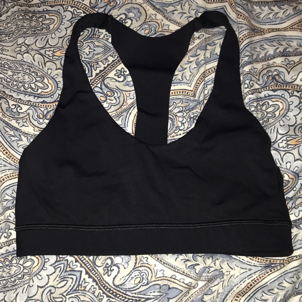 Lululemon sports bra